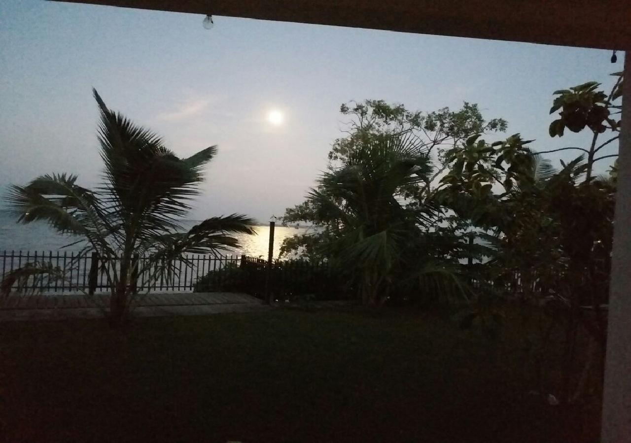 Negombo Holiday Home Exterior photo