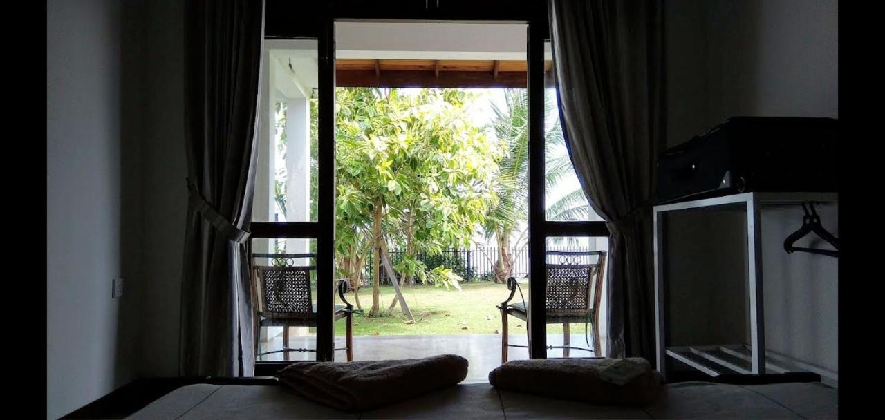 Negombo Holiday Home Exterior photo