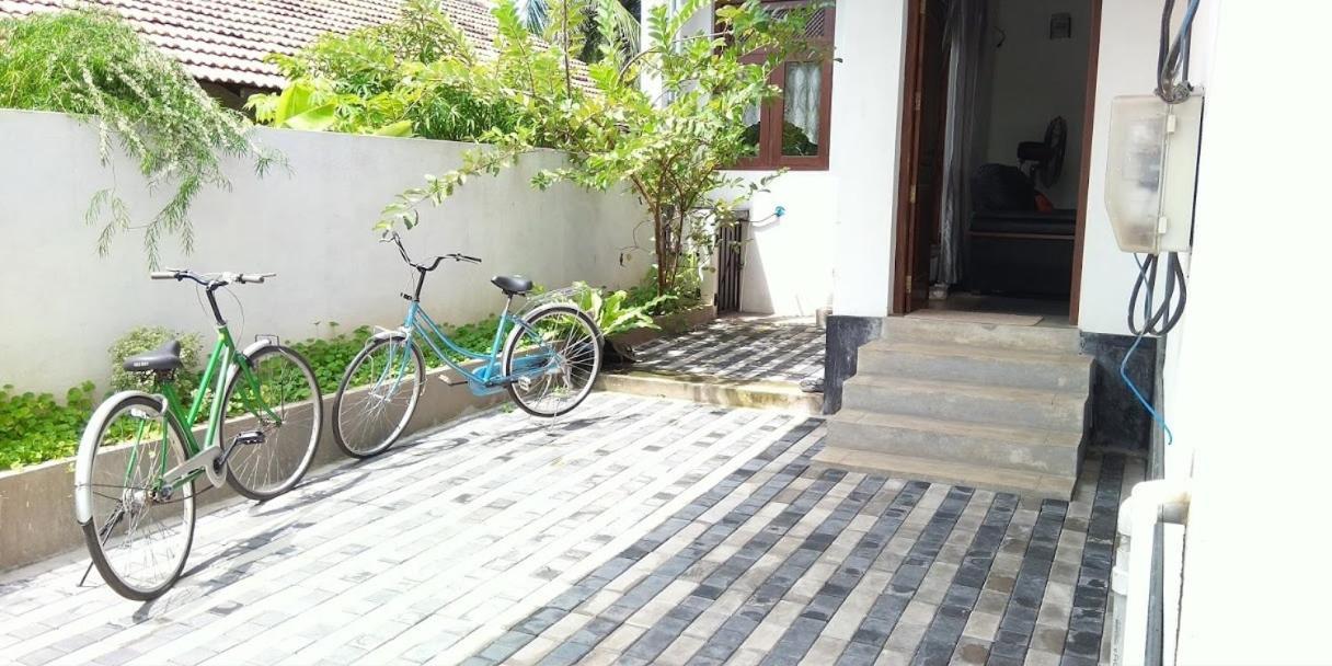 Negombo Holiday Home Exterior photo